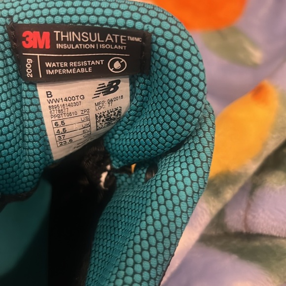 New Balance Women’s 1400 Waterproof Boots Size 6.5 - EUC - Picture 6 of 9